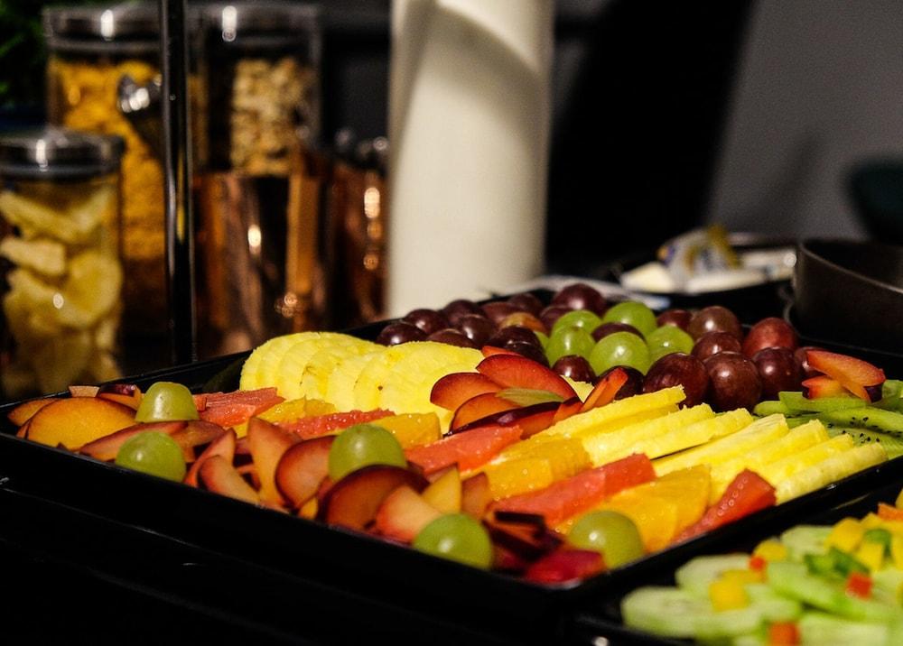 Отель The Midtown 4*