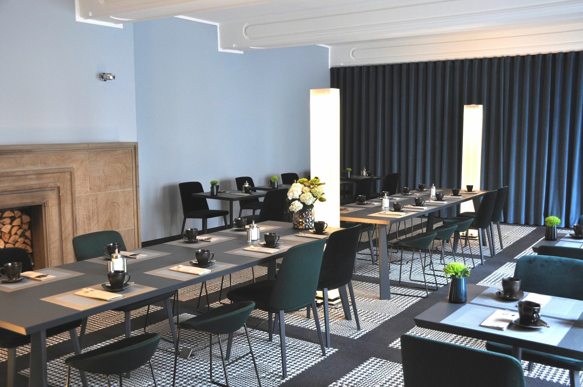 Отель The Midtown 4*